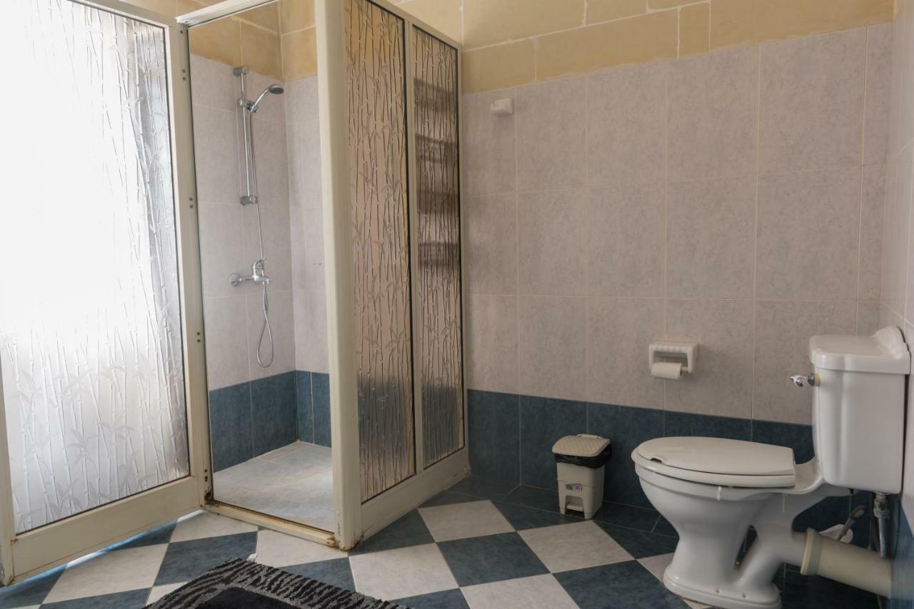Acomodation House Kavarna Шаара Экстерьер фото